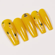 Load image into Gallery viewer, Vintage Pineapple - Sadler Up Nails 
