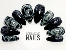 Load image into Gallery viewer, Sadler Up Nails. Press on nails Canada. Glue on nails
