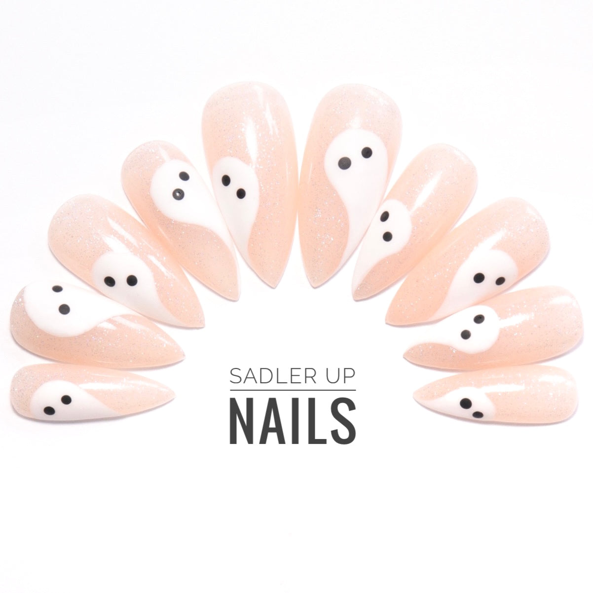Cute ghost press on nails. Halloween nails.