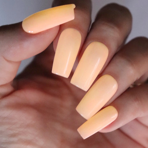 Glow nails. Halloween nails.